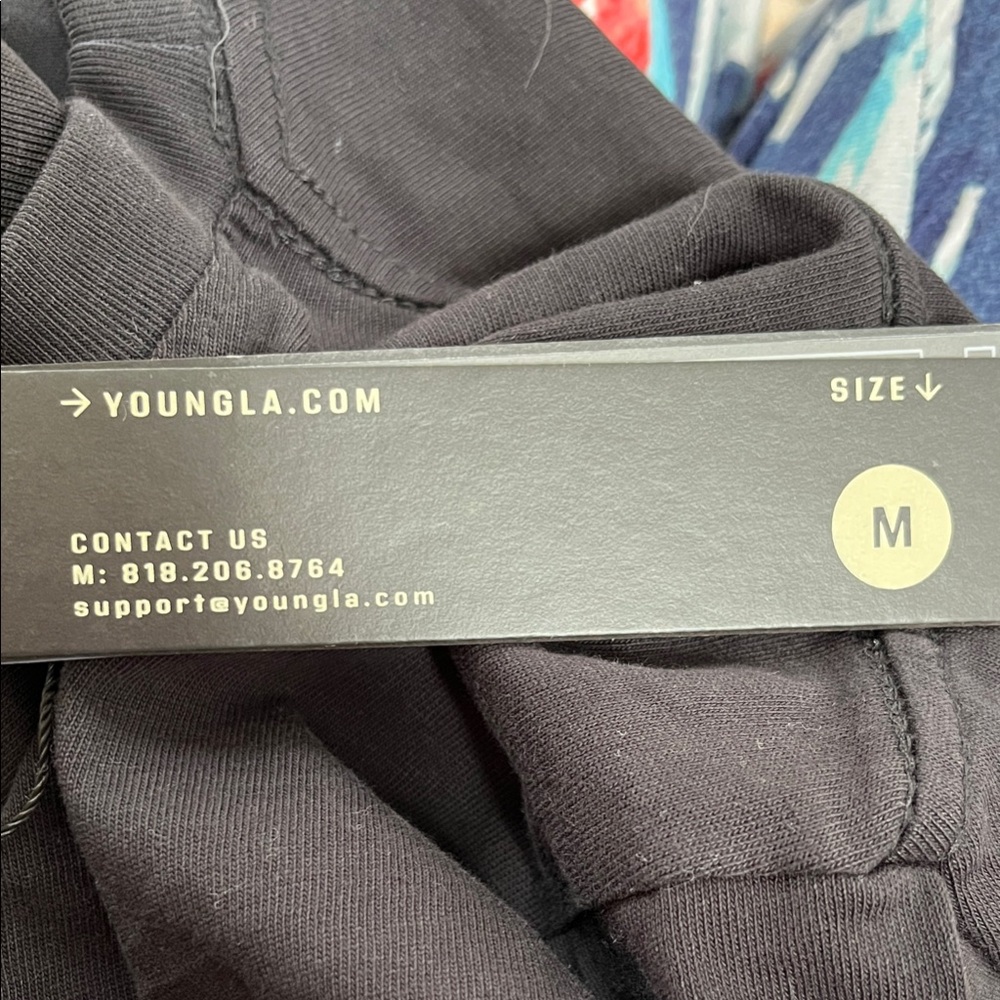 YoungLA black Cropped Tshirt - Picture 2 of 4